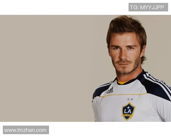 足球明星背身壁纸展现运动魅力与个性风采的完美结合